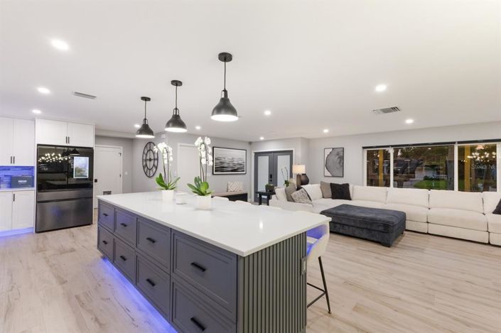 Image No.61-4 Bed Property for sale