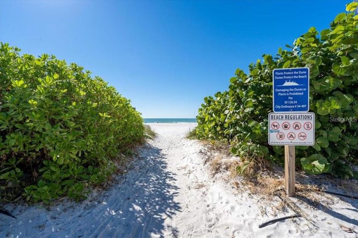 Image No.20-2 Bed Property for sale