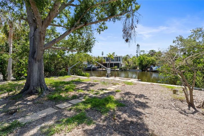 Image No.34-2 Bed Property for sale