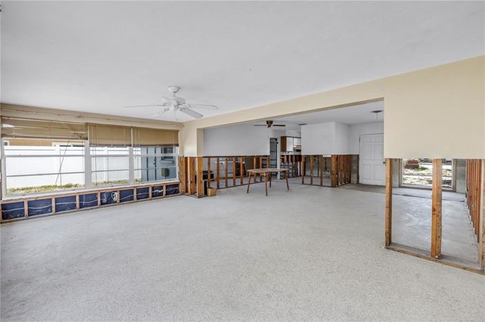 Image No.11-3 Bed Property for sale