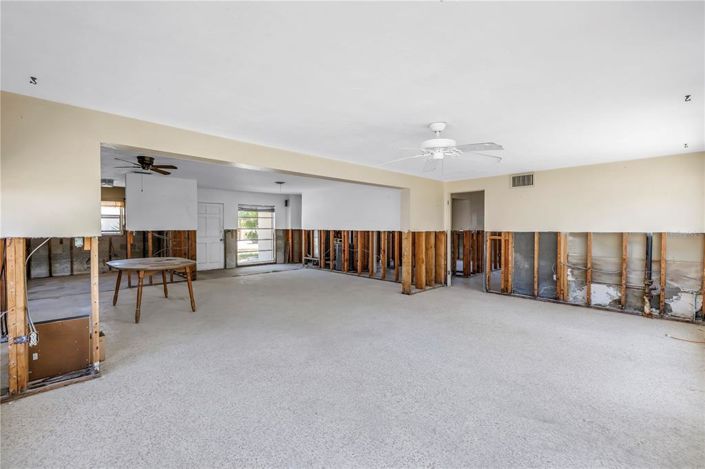 Image No.12-3 Bed Property for sale