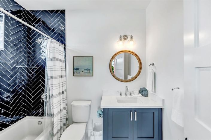 Image No.22-7 Bed Property for sale