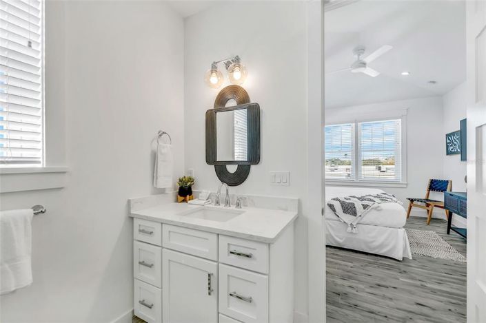 Image No.27-7 Bed Property for sale