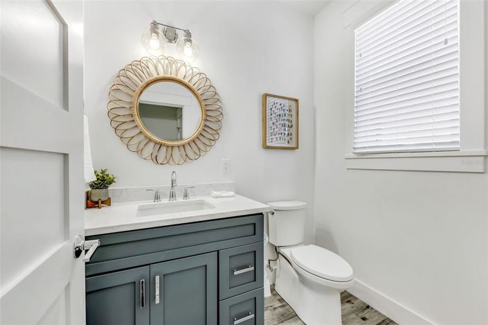 Image No.35-7 Bed Property for sale