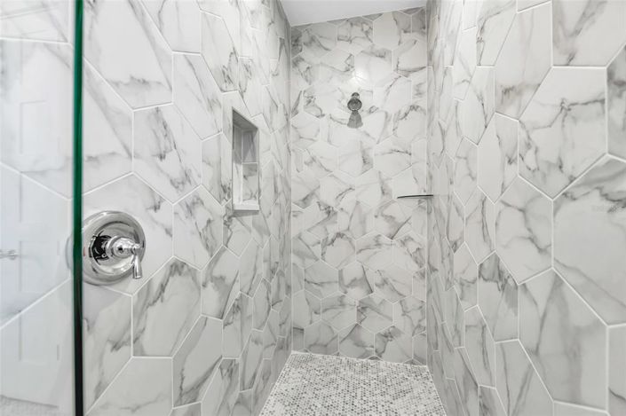 Image No.39-7 Bed Property for sale