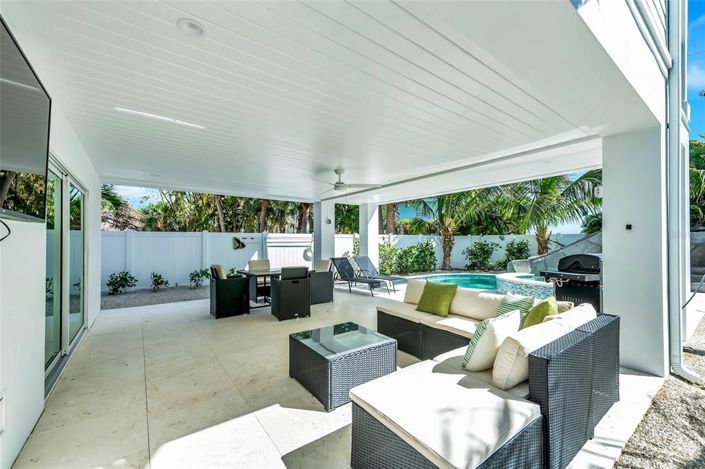 Image No.5-7 Bed Property for sale