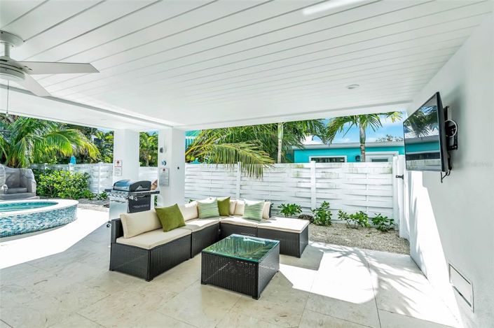 Image No.6-7 Bed Property for sale