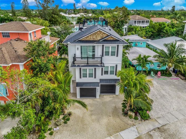 Image No.63-7 Bed Property for sale