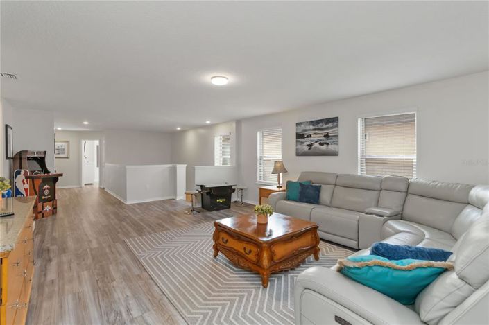 Image No.21-7 Bed Property for sale