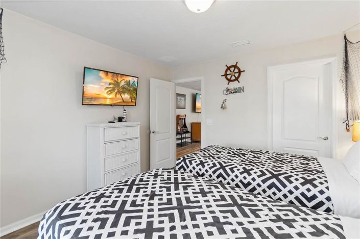 Image No.37-7 Bed Property for sale