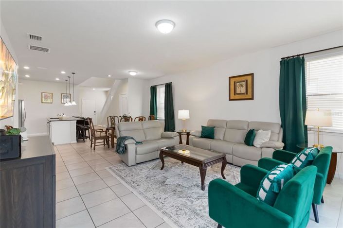 Image No.6-7 Bed Property for sale