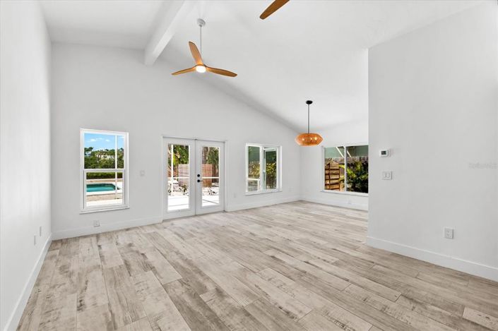 Image No.16-Propriété de 3 chambres à vendre à Sarasota