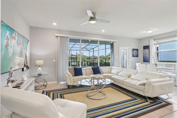 Image No.16-5 Bed Townhouse for sale