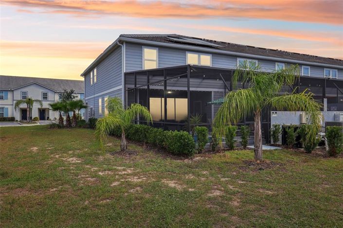 Image No.2-5 Bed Townhouse for sale