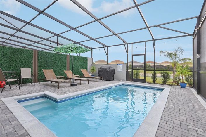 Image No.45-5 Bed Townhouse for sale