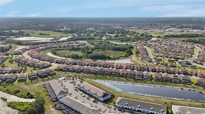 Image No.58-5 Bed Townhouse for sale