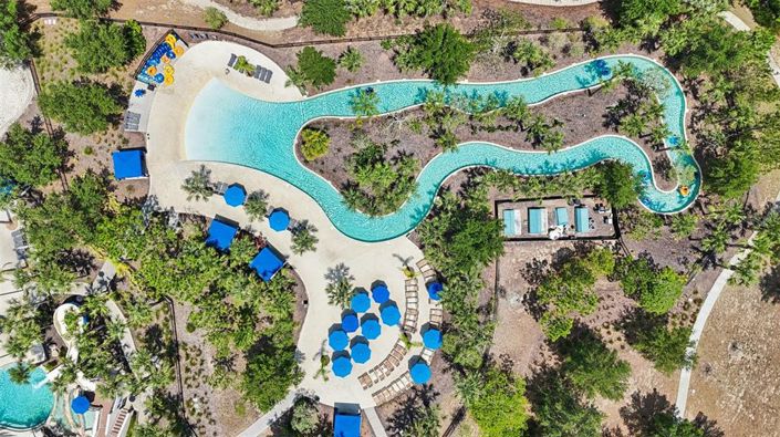 Image No.65-5 Bed Townhouse for sale