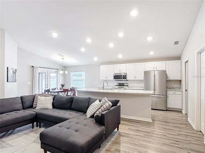 Image No.16-3 Bed Property for sale