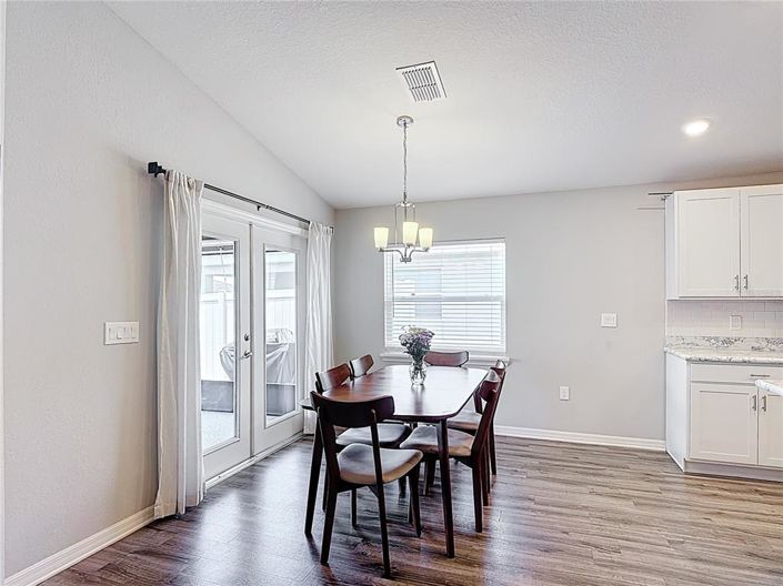 Image No.18-3 Bed Property for sale