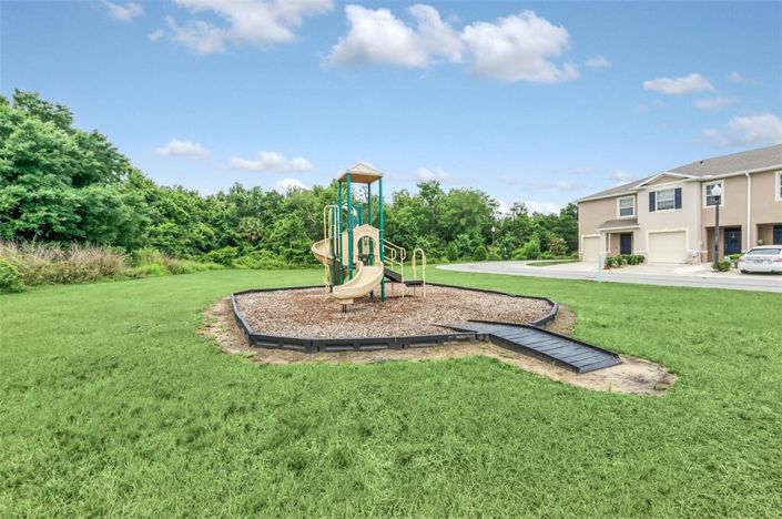 Image No.24-3 Bed Townhouse for sale