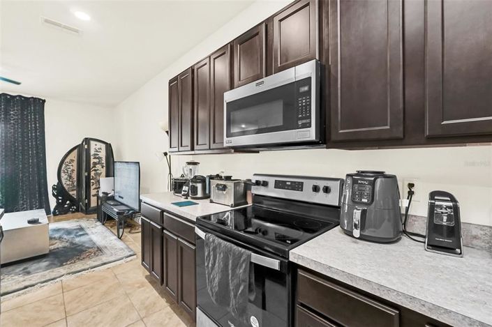 Image No.8-3 Bed Townhouse for sale