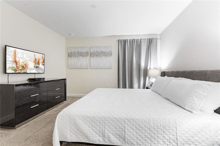 Image No.21-8 Bed Property for sale