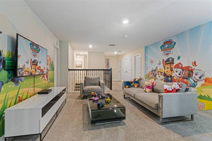 Image No.25-8 Bed Property for sale