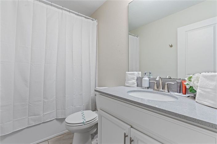 Image No.34-8 Bed Property for sale