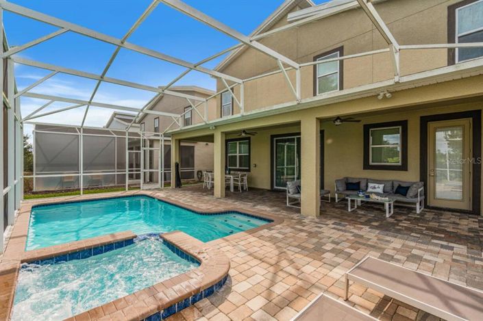 Image No.58-8 Bed Property for sale