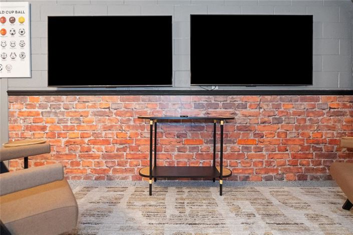 Image No.26-5 Bed Townhouse for sale