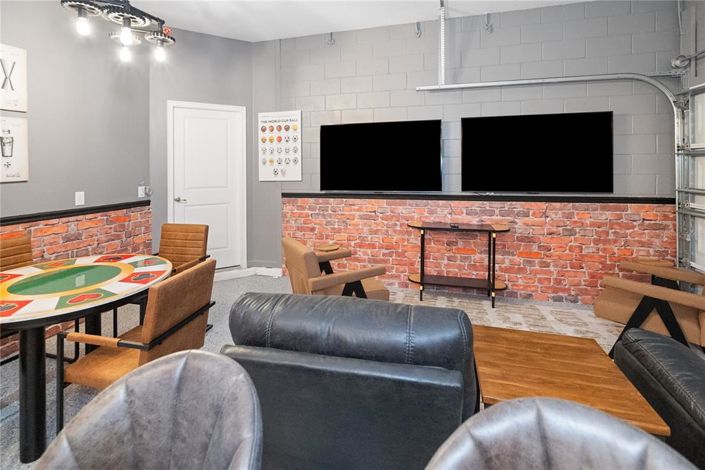 Image No.27-5 Bed Townhouse for sale