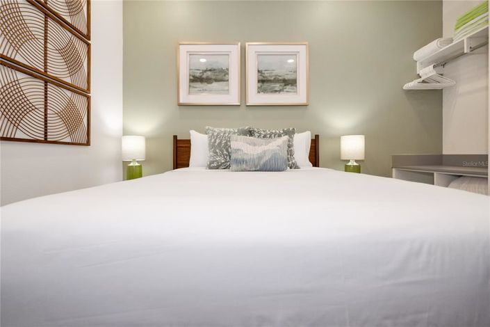 Image No.31-5 Bed Townhouse for sale