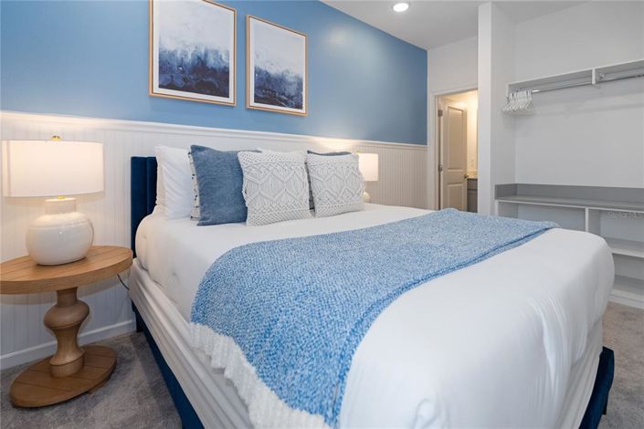 Image No.50-5 Bed Townhouse for sale