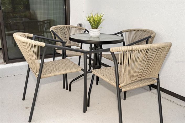 Image No.52-5 Bed Townhouse for sale