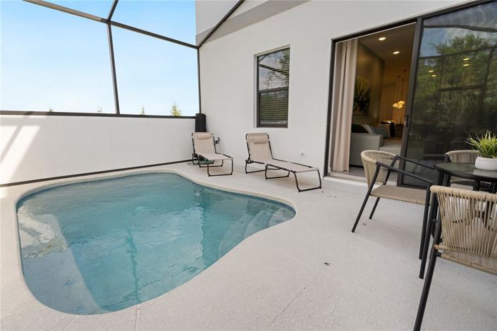 Image No.55-5 Bed Townhouse for sale