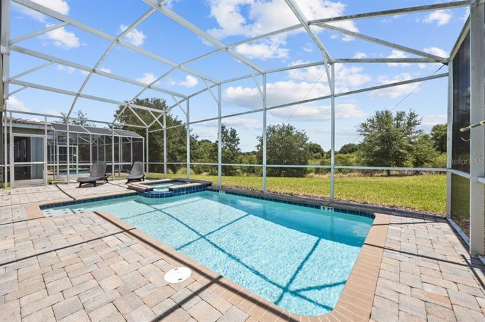 Image No.38-6 Bed Property for sale