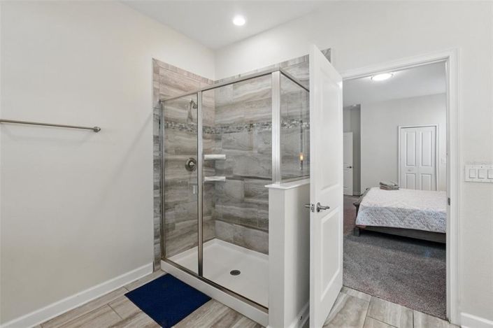 Image No.25-8 Bed Property for sale