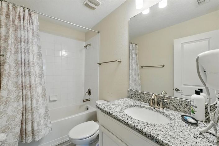 Image No.38-8 Bed Property for sale