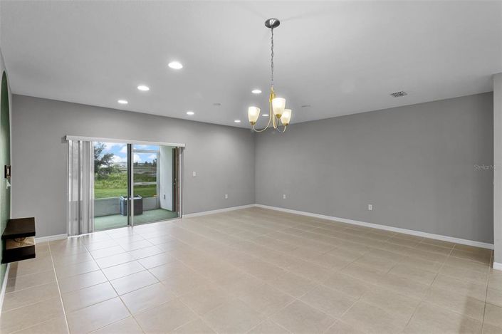 Image No.11-3 Bed Townhouse for sale