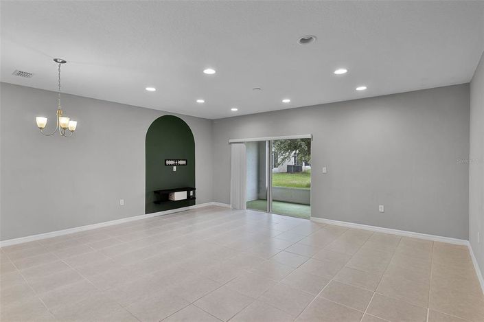 Image No.8-3 Bed Townhouse for sale