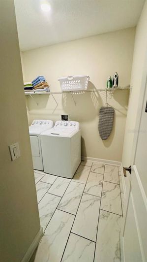 Image No.22-6 Bed Property for sale