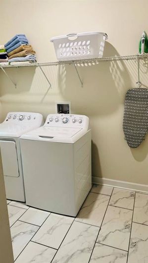 Image No.23-6 Bed Property for sale