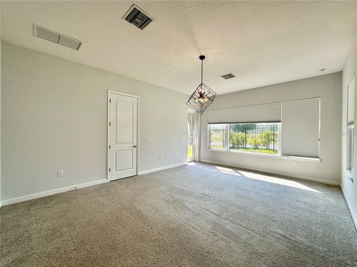 Image No.17-4 Bed Property for sale