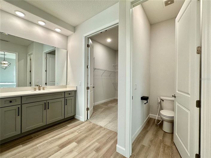 Image No.22-4 Bed Property for sale