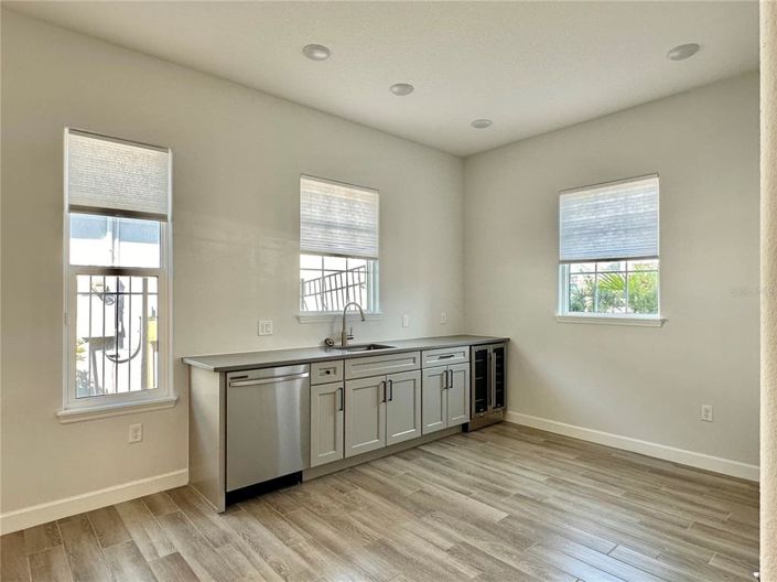 Image No.29-4 Bed Property for sale