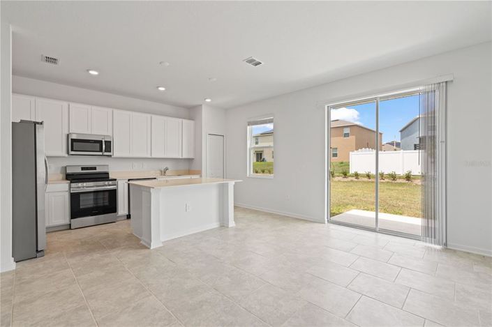 Image No.4-3 Bed Townhouse for sale