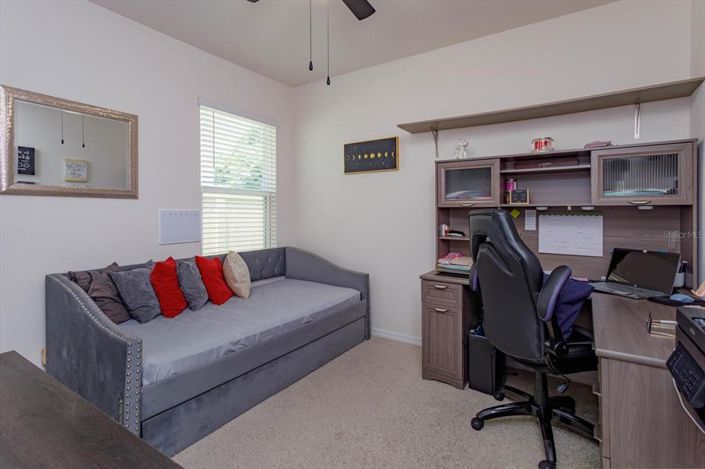 Image No.19-3 Bed Property for sale