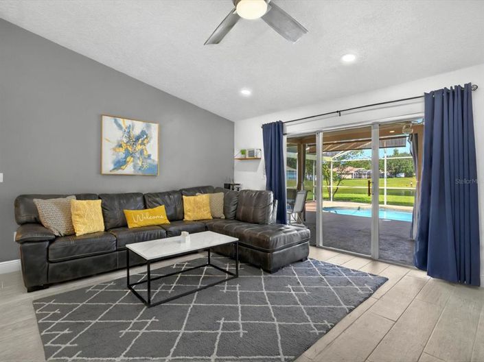 Image No.11-4 Bed Property for sale