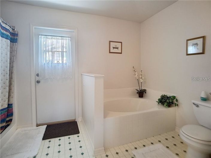 Image No.14-4 Bed Property for sale