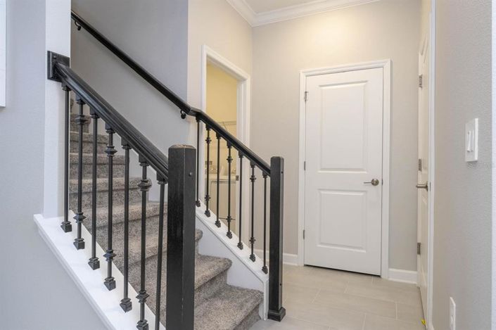 Image No.25-6 Bed Property for sale